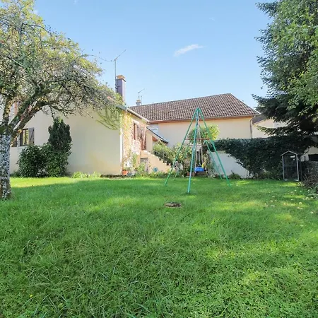 Holiday home Maison Confortable + Jardin *